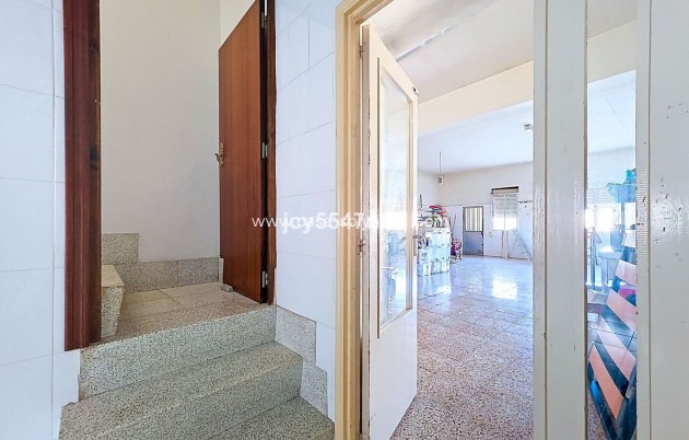 Revente - Maison de ville - Pinoso - Pinoso Centro
