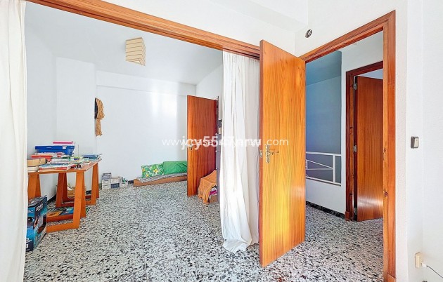 Revente - Maison de ville - Pinoso - Pinoso Centro