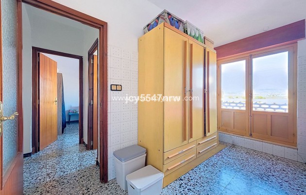 Revente - Maison de ville - Pinoso - Pinoso Centro