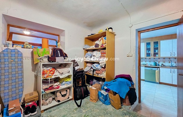 Revente - Maison de ville - Pinoso - Pinoso Centro