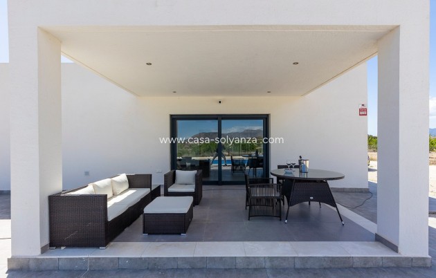 Resale - Villa - Macisvenda - Inland
