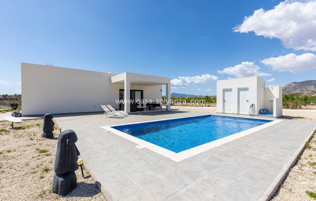Resale - Villa - Macisvenda - Inland