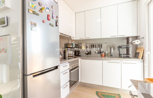 Resale - Apartment / flat - Torrevieja - Torrevieja Centro