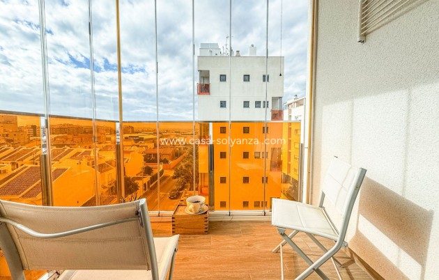 Resale - Apartment / flat - Torrevieja - Torrevieja Centro