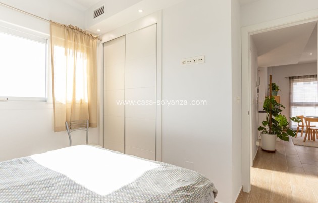Resale - Apartment / flat - Torrevieja - Torrevieja Centro