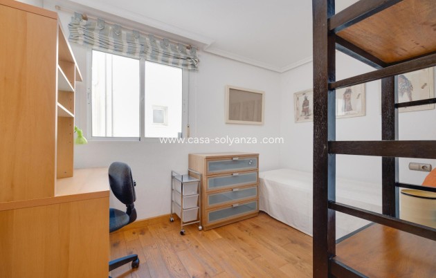 Reventa - Apartamento / piso - Torrevieja - Torrevieja Centro