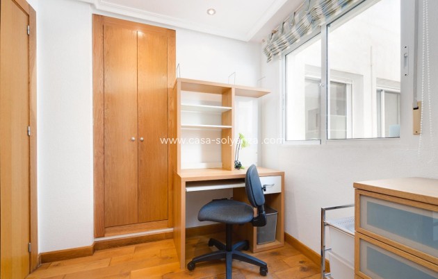 Reventa - Apartamento / piso - Torrevieja - Torrevieja Centro