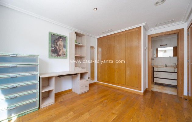Reventa - Apartamento / piso - Torrevieja - Torrevieja Centro