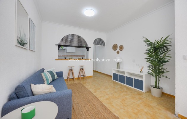 Resale - Apartment / flat - Torrevieja - Playa del Cura
