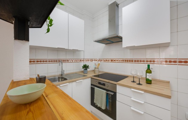 Resale - Apartment / flat - Torrevieja - Playa del Cura