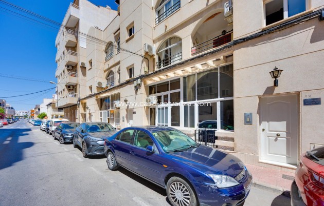Resale - Apartment / flat - Torrevieja - Playa del Cura