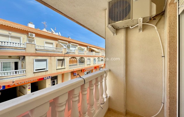 Resale - Apartment / flat - Torrevieja - Torrevieja Centro