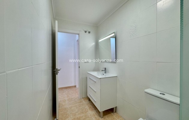 Resale - Apartment / flat - Torrevieja - Torrevieja Centro