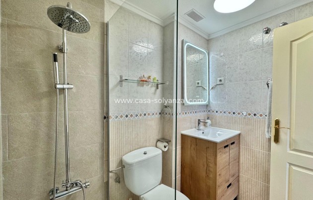 Resale - Apartment / flat - Torrevieja - Torrevieja Centro