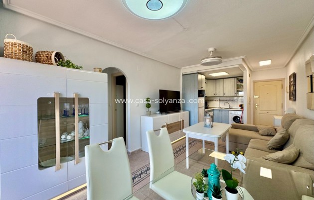 Resale - Apartment / flat - Torrevieja - Torrevieja Centro