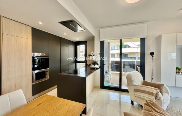 Resale - Apartment / flat - Orihuela - Punta Prima