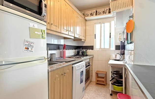 Resale - Apartment / flat - Torrevieja - Torrevieja Centro