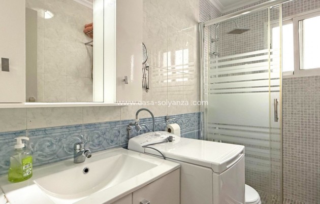 Resale - Apartment / flat - Torrevieja - Torrevieja Centro