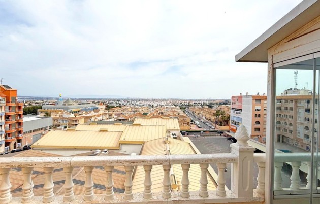Resale - Apartment / flat - Torrevieja - Torrevieja Centro