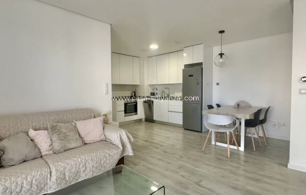 Resale - Apartment / flat - Orihuela - Villamartin