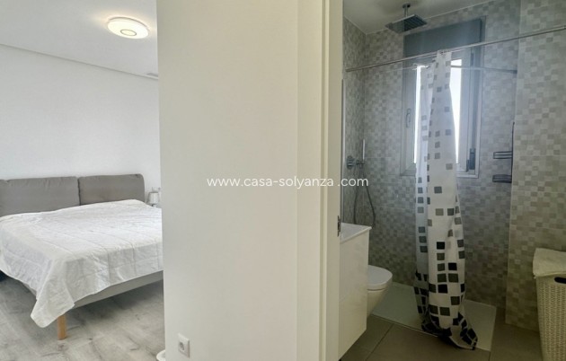 Resale - Apartment / flat - Orihuela - Villamartin
