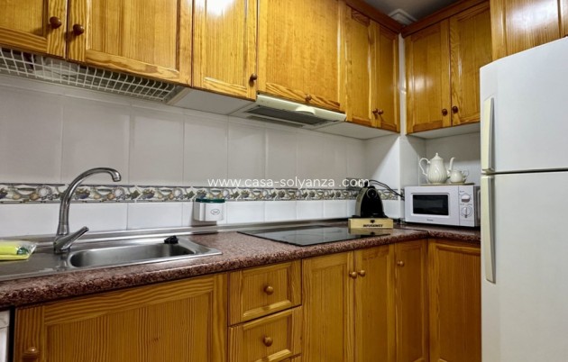 Resale - Apartment / flat - Torrevieja - Torrevieja Centro