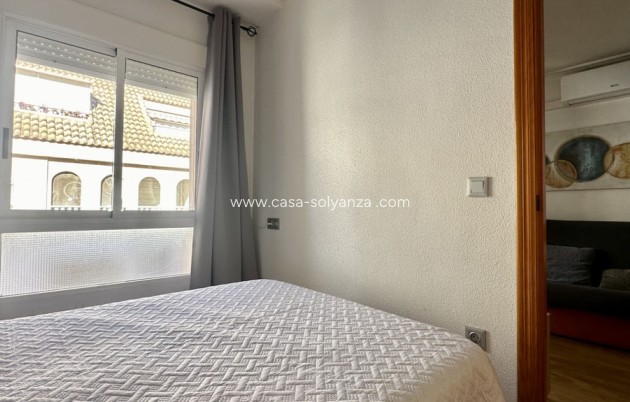 Resale - Apartment / flat - Torrevieja - Torrevieja Centro