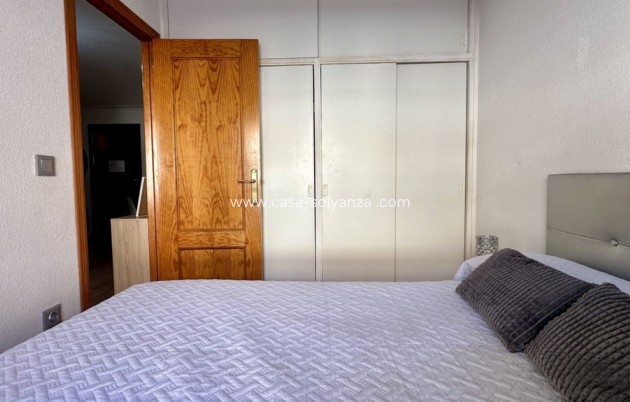 Resale - Apartment / flat - Torrevieja - Torrevieja Centro