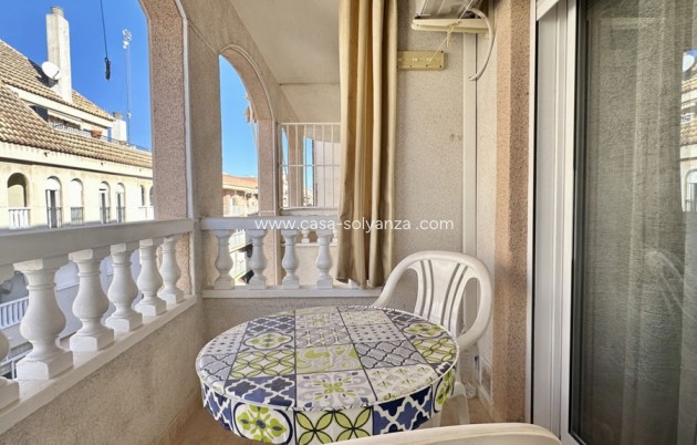 Resale - Apartment / flat - Torrevieja - Torrevieja Centro