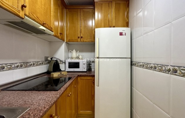 Resale - Apartment / flat - Torrevieja - Torrevieja Centro