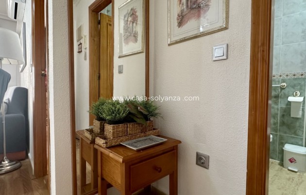 Resale - Apartment / flat - Torrevieja - Torrevieja Centro