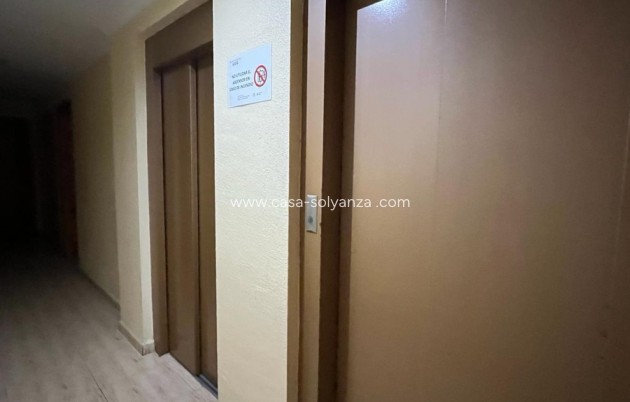 Resale - Apartment / flat - Torrevieja - Torrevieja Centro