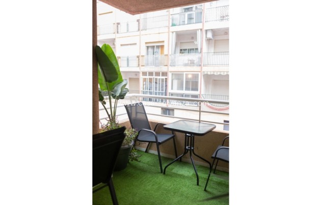 Herverkoop - Appartement / flat - Torrevieja - Torrevieja Centro