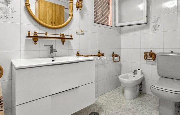 Herverkoop - Appartement / flat - Torrevieja - Playa de los Locos