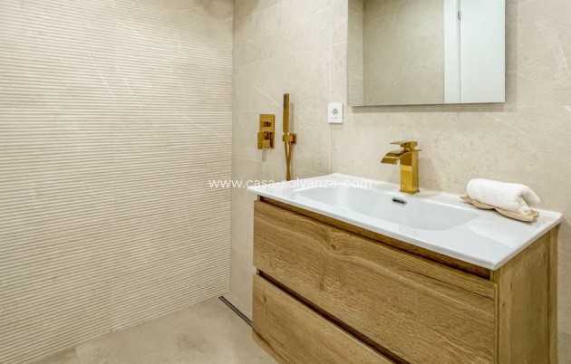 Reventa - Apartamento / piso - Torrevieja - Torrevieja Centro