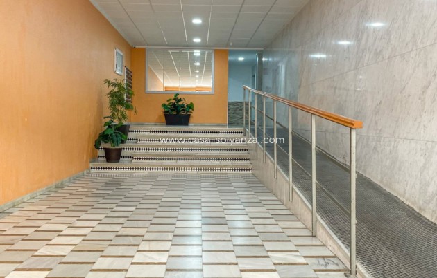 Reventa - Apartamento / piso - Torrevieja - Torrevieja Centro