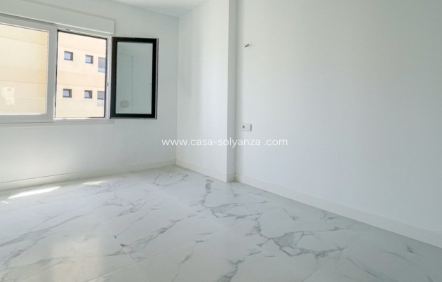 Resale - Apartment / flat - Orihuela - Punta Prima