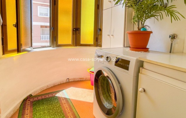 Reventa - Apartamento / piso - Torrevieja - Torrevieja Centro