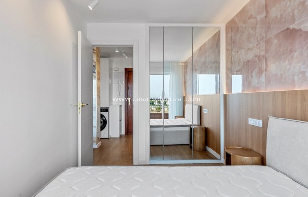 Resale - Apartment / flat - Orihuela - Punta Prima