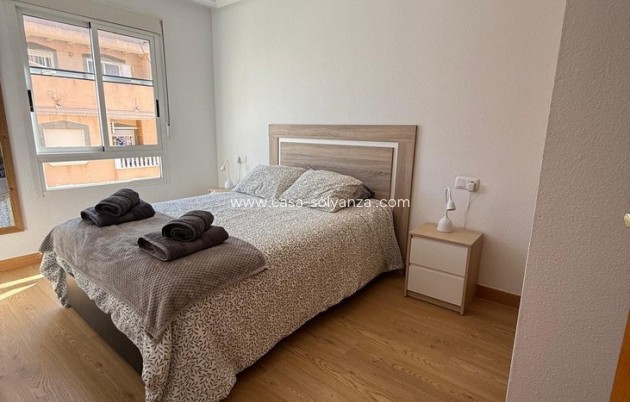 Resale - Apartment / flat - Torrevieja - Torrevieja Centro