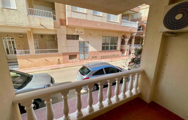 Resale - Apartment / flat - Torrevieja - Torrevieja Centro
