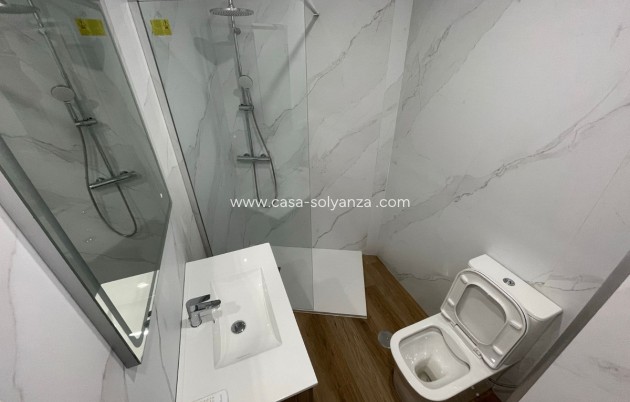 Resale - Apartment / flat - Torrevieja - Torrevieja Centro