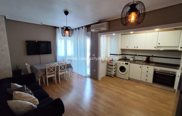 Resale - Apartment / flat - Torrevieja - Torrevieja Centro