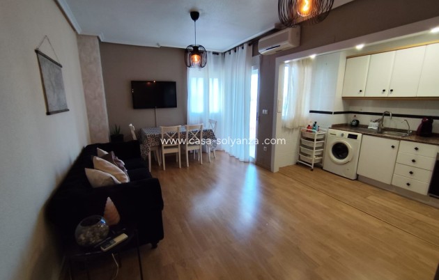 Resale - Apartment / flat - Torrevieja - Torrevieja Centro