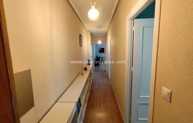 Resale - Apartment / flat - Torrevieja - Torrevieja Centro