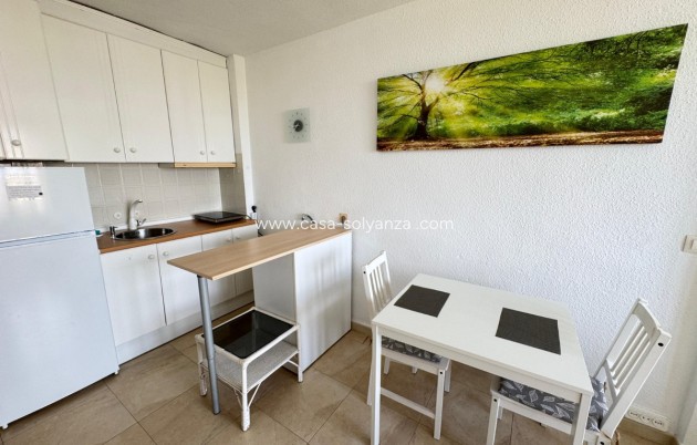 Resale - Apartment / flat - Torrevieja - Torrevieja Centro