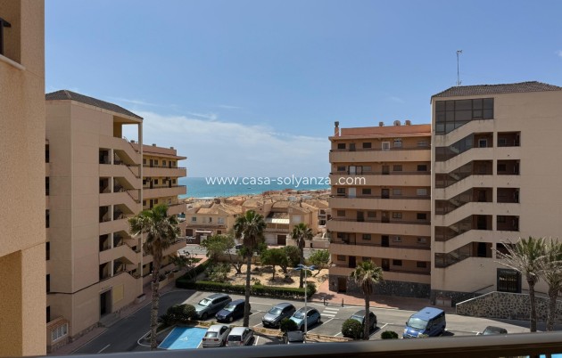Resale - Apartment / flat - Torrevieja - Torrevieja Centro