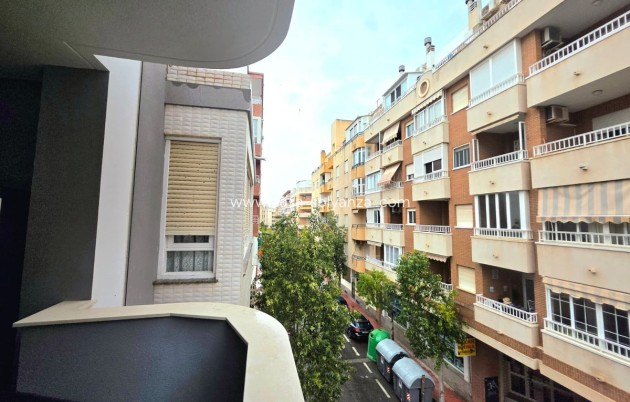 Herverkoop - Appartement / flat - Torrevieja - Torrevieja Centro