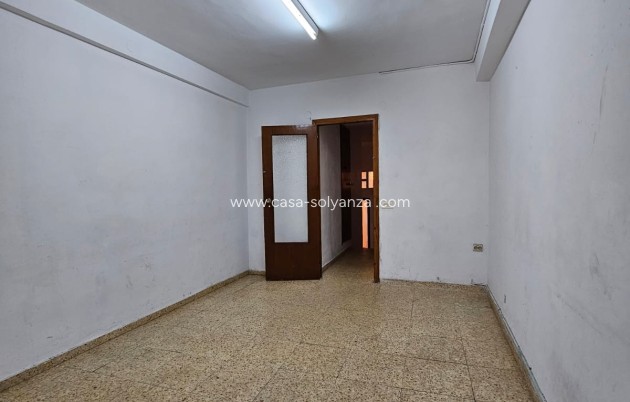 Herverkoop - Commercial Property - Teulada - Teulada Centro