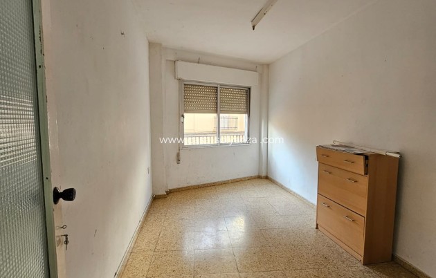 Herverkoop - Commercial Property - Teulada - Teulada Centro